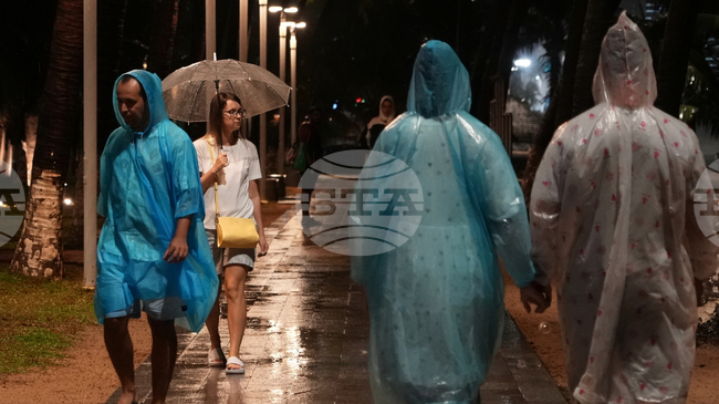 Най-малко 41 души са загинали, а 9 са в неизвестност, след проливни дъждове и свлачища във Виетнам