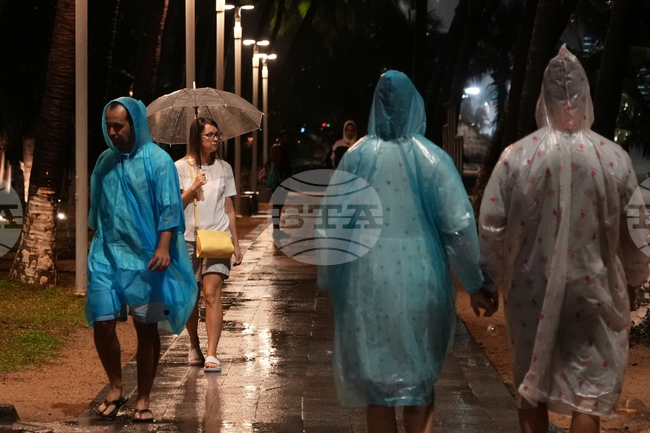 Най-малко 41 души са загинали, а 9 са в неизвестност, след проливни дъждове и свлачища във Виетнам