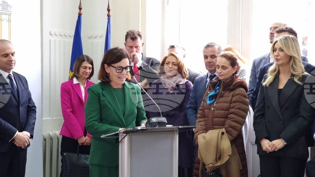 Европейският съюз подкрепя укрепването на сътрудничеството между България и Република Северна Македония, посочи Валентина Суперти от ЕК