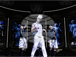 „Велика“ в Малък градски театър „Зад канала“, снимки – Малък градски театър „Зад канала“/ Иван Дончев