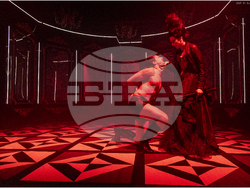 „Велика“ в Малък градски театър „Зад канала“, снимки – Малък градски театър „Зад канала“/ Иван Дончев