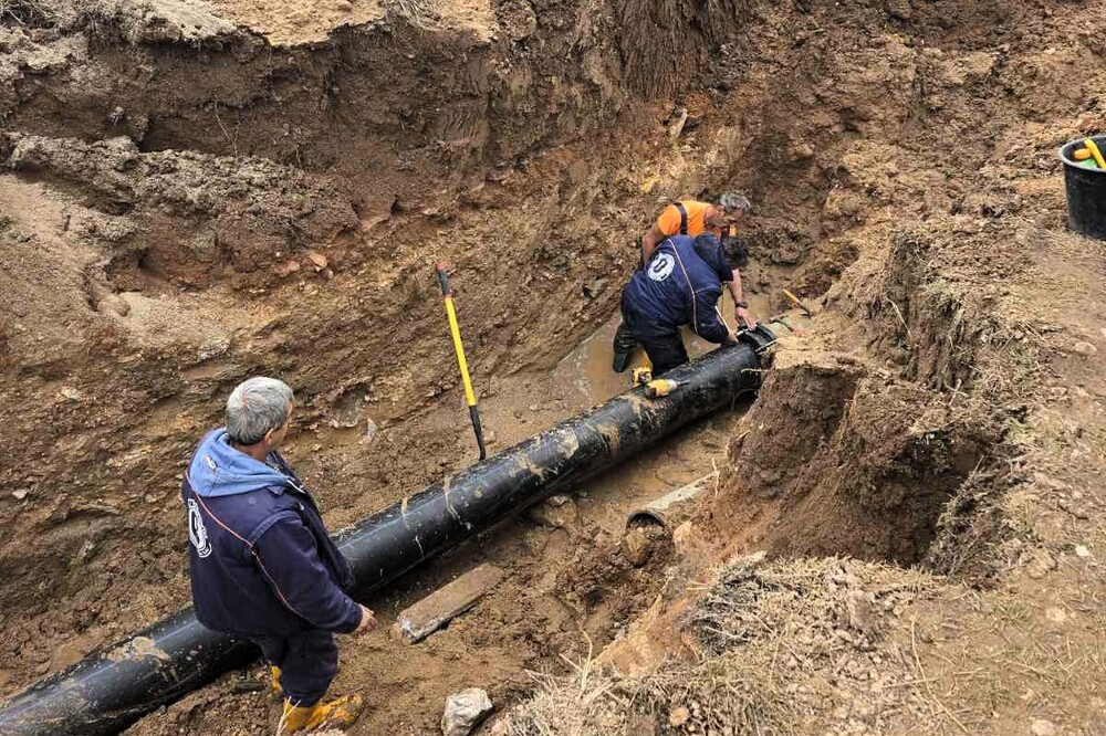 Пускат поетапно водата в Асеновград, след като няколко аварии нарушиха водоподаването в града в последните дни