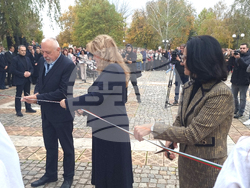 Левски - скулптурна композиция - откриване