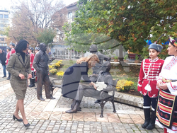 Левски - скулптурна композиция - откриване