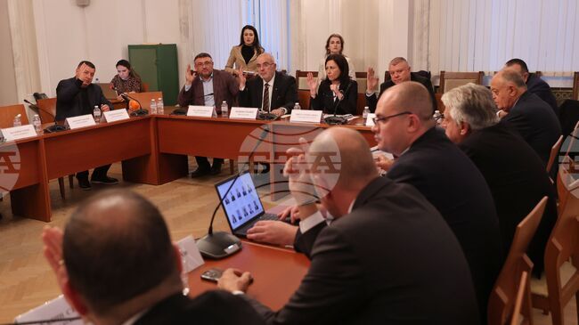 Комисията по вътрешна сигурност прие на първо четене физически лица да не могат да предоставят лични автомобили на НСО