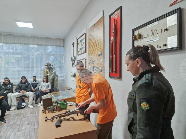 Разград - гимназия - военно обучение