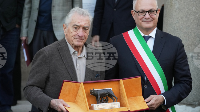 Американският актьор Робърт де Ниро се впусна в битка срещу републиканския президент на САЩ Доналд Тръмп