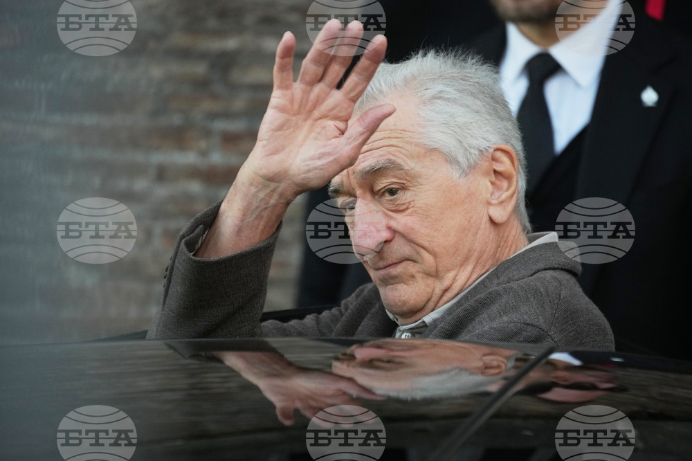 Кинозвездата Робърт де Ниро се срещна с папа Лъв XIV и откри луксозен хотел в Рим