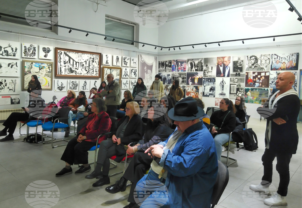 Галерия „Академия“ - лимитирано печатно издание „10 години от създаването на магистърска програма „Калиграфия“