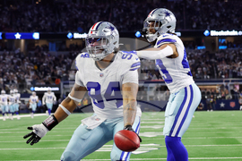 Obit Kneeland Football