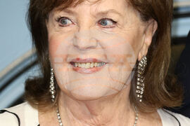 Obit Pauline Collins