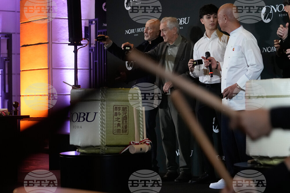 Italy De Niro Sake Ceremony