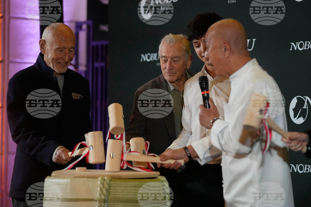 Italy De Niro Sake Ceremony