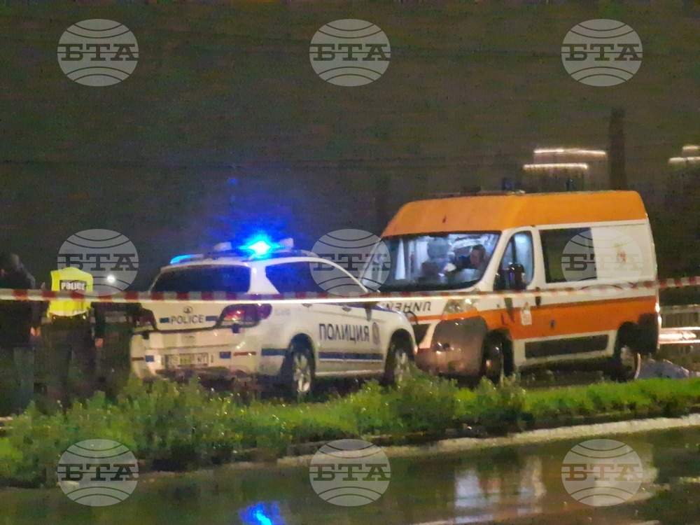 Ограничиха движението по участък от бургаския бул. "Тодор Александров" заради пътен инцидент