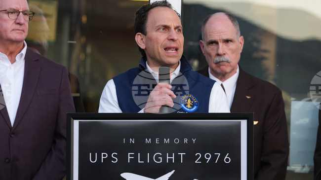 Броят на жертвите на самолетната катастрофа в САЩ достигна 13