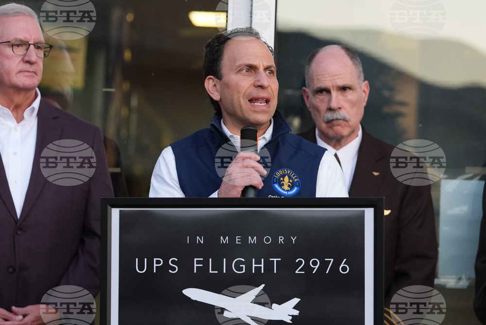 Броят на жертвите на самолетната катастрофа в САЩ достигна 13