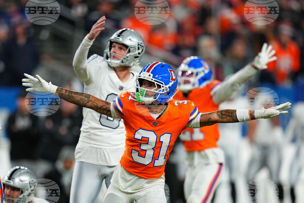 APTOPIX Raiders Broncos Football