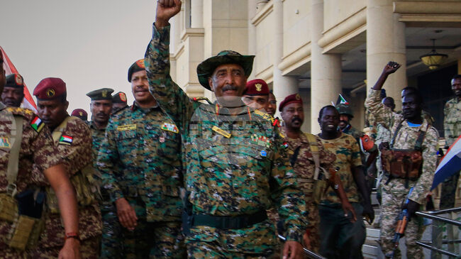 Фактическият лидер на Судан беше приет от президента на Турция 