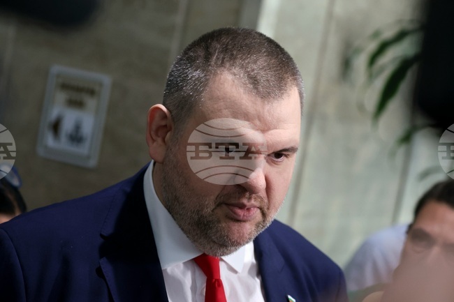 Трябва да се действа много бързо, каза Делян Пеевски във връзка с казуса с "Лукойл"