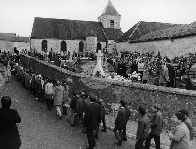 Френският държавник генерал Шарл де Гол напуска този свят преди 55 години