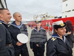 Варна - Научноизследователски кораб „Св. св. Кирил и Методий“ - 34-та българска полярна експедиция - отплаване