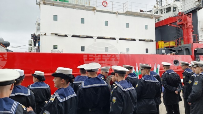 Continued UAE Presence in Antarctica as Part of Bulgaria’s 34th Antarctic Expedition