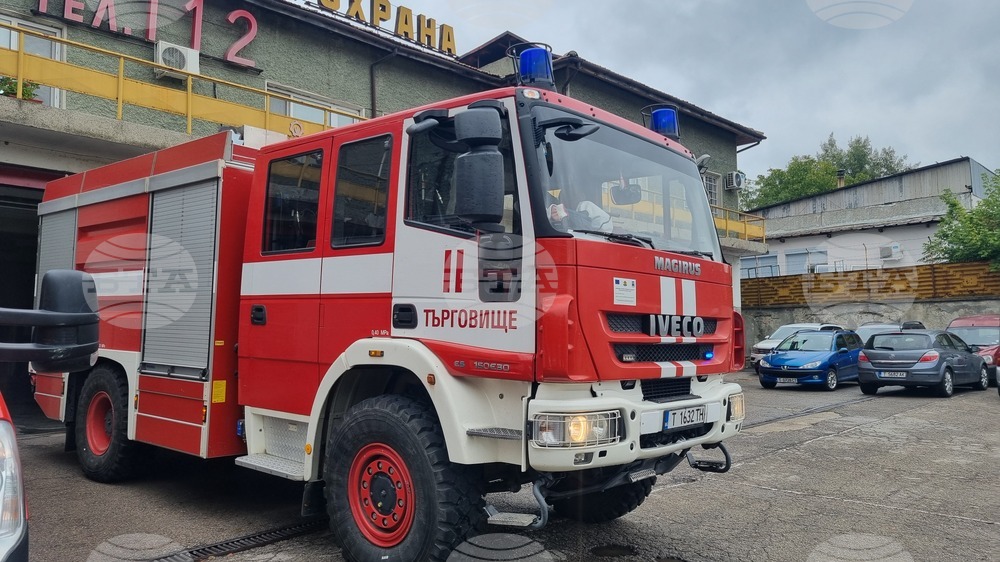 Потушени са общо 53 пожара през изминалото денонощие, трима души са пострадали