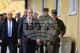  Карлово - Румен Радев - 61-ва Стрямска механизирана бригада - посещение