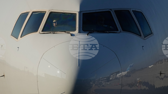 Германия депортира 20 души в Афганистан след пряко споразумение с талибаните