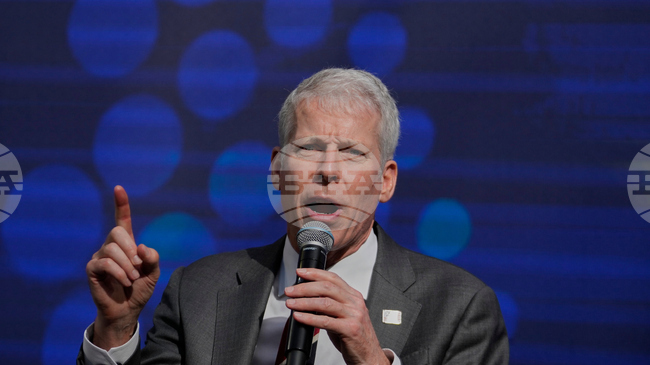 Американският министър на енергетиката разкритикува в Атина инвестициите в скъпи възобновяеми енергоизточници