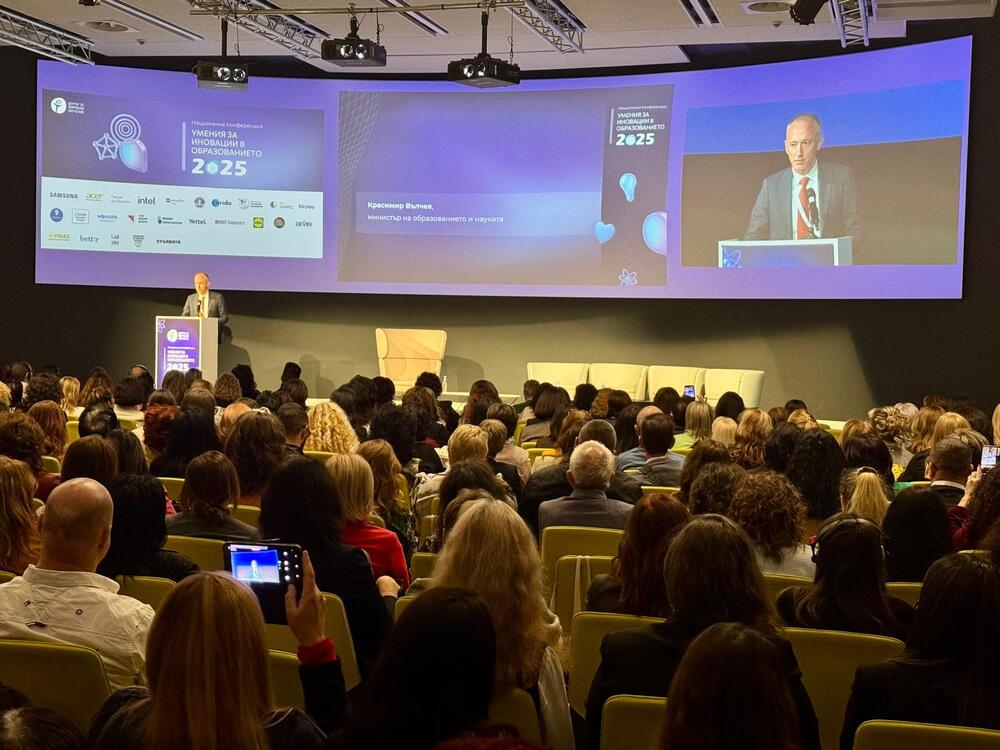 Министър Вълчев: Обществените и природните науки помагат на децата да разбират технологиите, а изкуствата — да развиват креативност