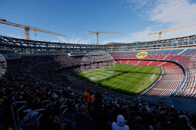 Барселона ще посрещне Айнтрахт Франкфурт в Шампионска лига на "Камп Ноу"