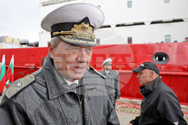 Варна - Научноизследователски кораб „Св. св. Кирил и Методий“ - отплаване