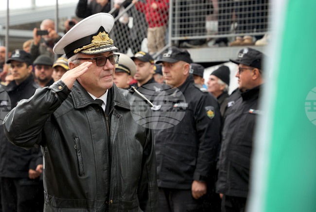 Плаването до Антарктида, което бе мечта, вече се превърна в рутина, каза началникът на ВВМУ флотилен адмирал проф. Калин Калинов