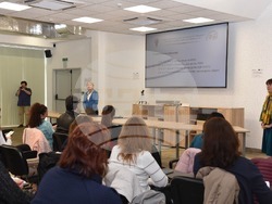 Факултета по математика и информатика организира семинар за добри практики при използването на изкуствен интелект в училище