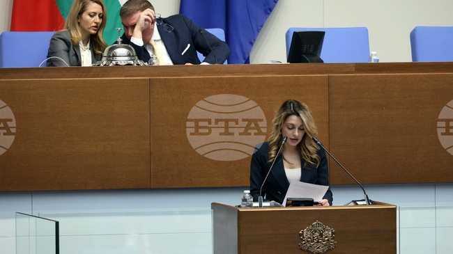 Parliament Definitively Expands Powers of Future Special Administrator at Lukoil Bulgaria