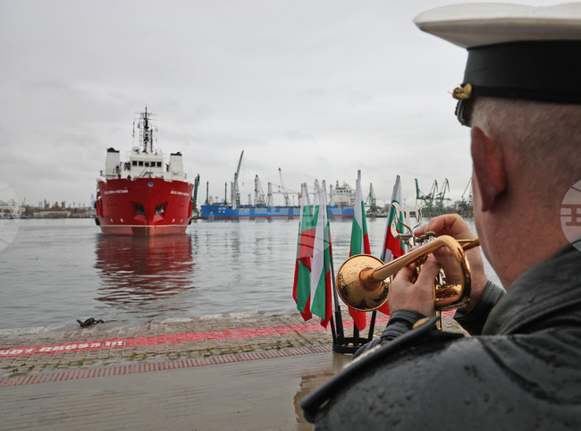 Bulgarian Research Vessel RSV 421 Sent Off on Fourth Antarctic Expedition