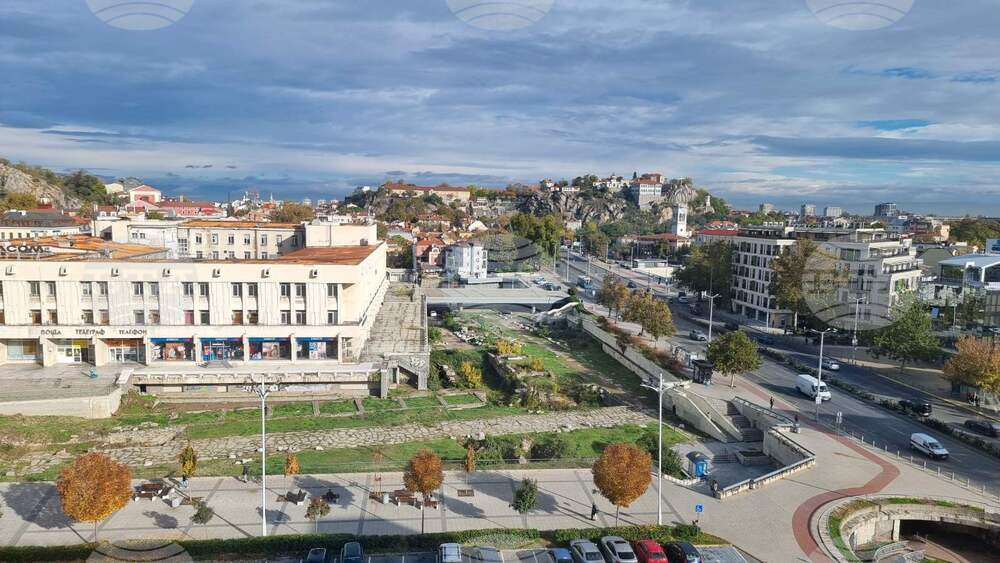 В Бюрото по труда в Пловдив са обявени 37 свободни позиции за висшисти