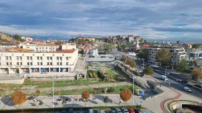 В Бюрото по труда в Пловдив са обявени 37 свободни позиции за висшисти