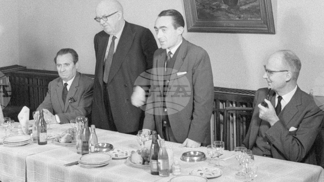 Преди 60 години английският писател Чарлз Пърси Сноу е на посещение в България 