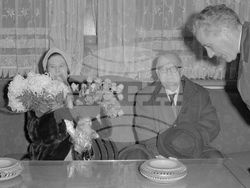 Чарлз Пърси Сноу със съпругата си Памела Джонсън