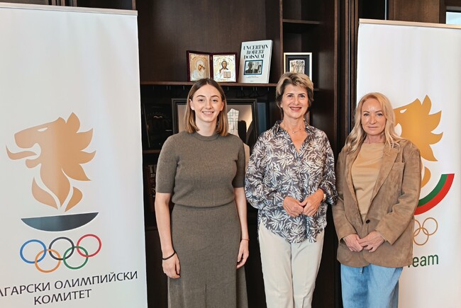 Весела Лечева се срещна с Боряна Калейн и Мария Гроздева, които ще представят БОК в Лондон