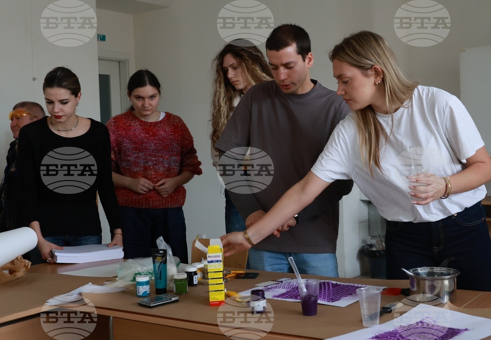 Национална художествена академия - работилница Paste Paper
