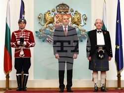 Румен Радев - Антъни Лейдън - награждаване