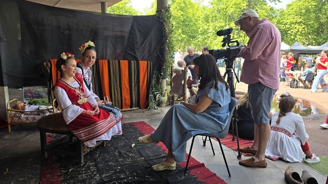 Филм разказва за магията на българския фолклор