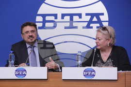 Национален пресклуб на БТА - договор - подписване