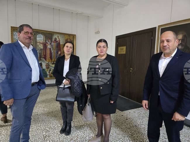 Няма да затваряме депото за отпадъци, ще го подобряваме, каза кметът на Ловеч Страцимир Петков