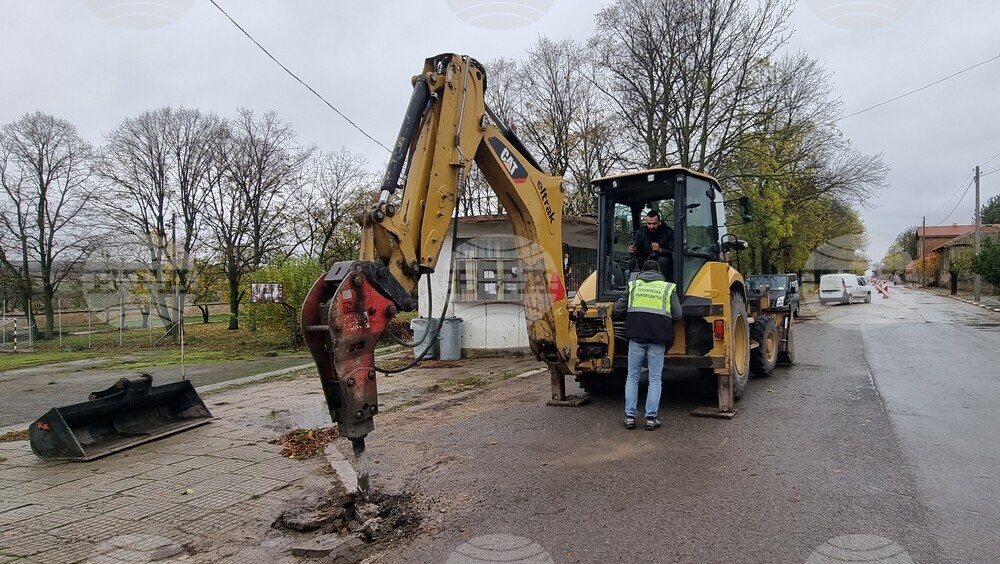 Село Велино - път за  - символична първа копка
