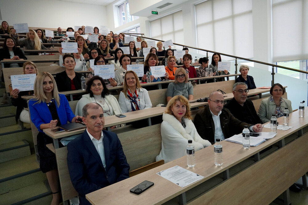 Бургаски държавен университет "Проф. д-р Асен Златаров": 62-ма педагози от бургаски детски градини успешно преминаха обучение в Бургаския държавен университет