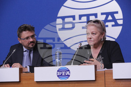 Национален пресклуб на БТА - договор - подписване